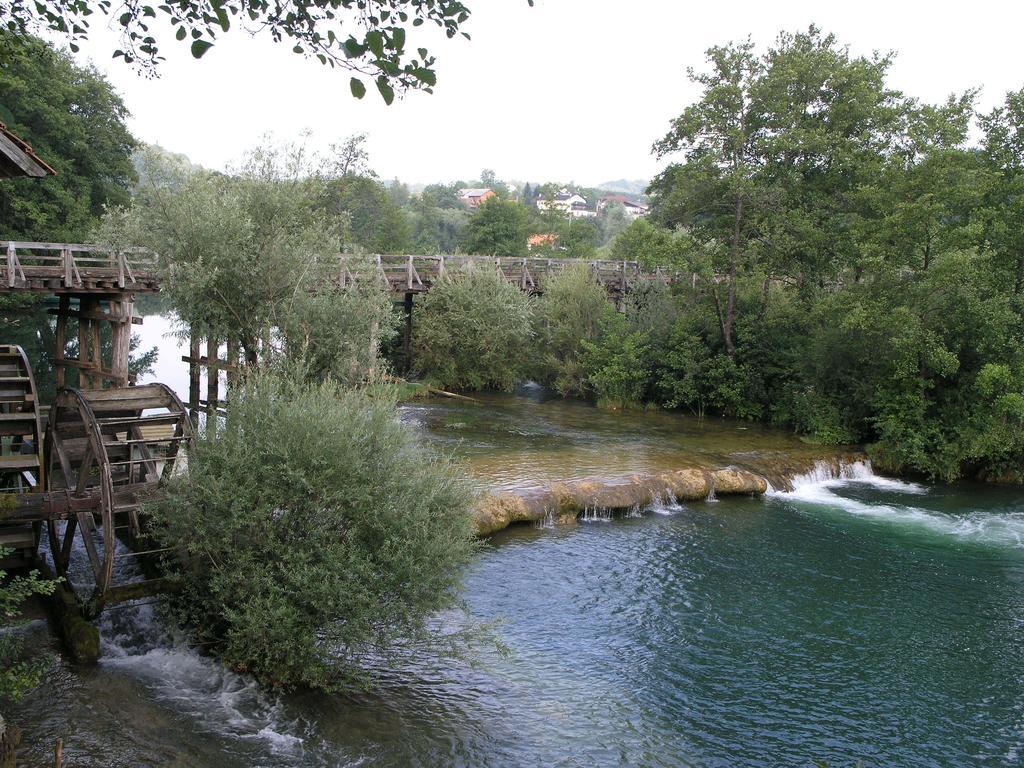 Kamp Slapic Otel Duga Resa Dış mekan fotoğraf